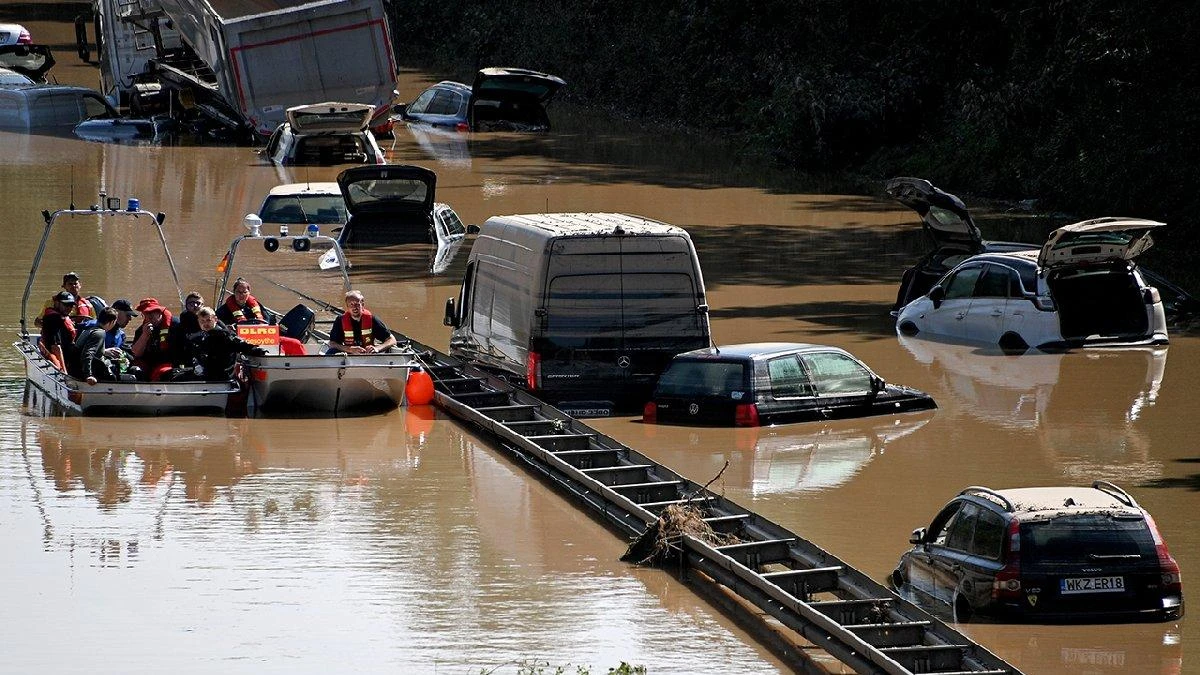 Avusturya'daki sel felaketinden Türk çifti komşuları kurtardı